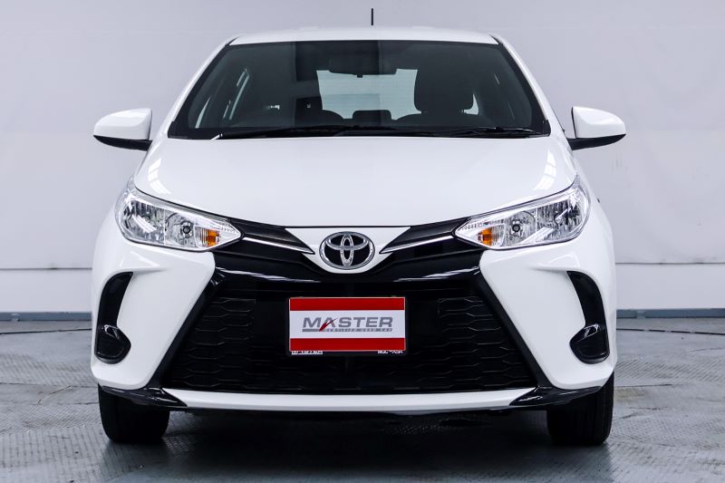 TOYOTA YARIS 1.2 ECO Entry 