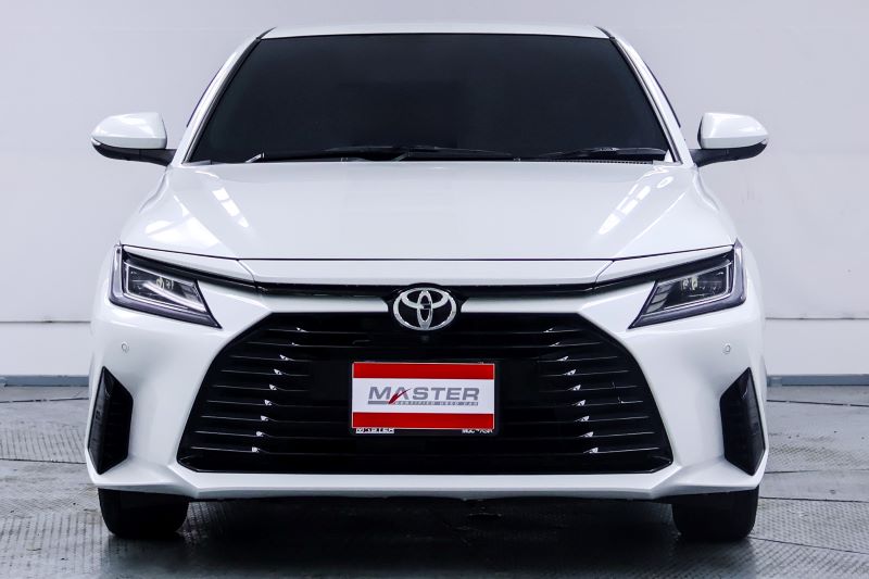 TOYOTA YARIS ATIV1.2 Premium CVT 