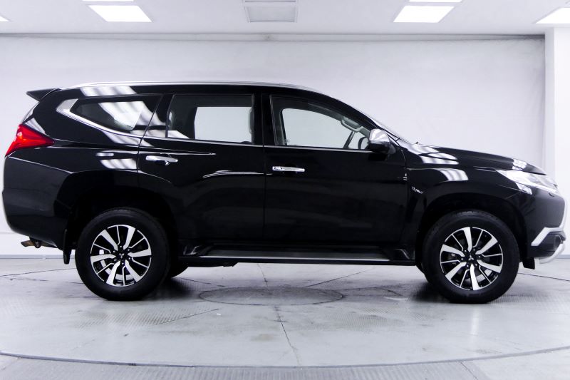 MITSUBISHI PAJERO SPORT 2.4 GT 