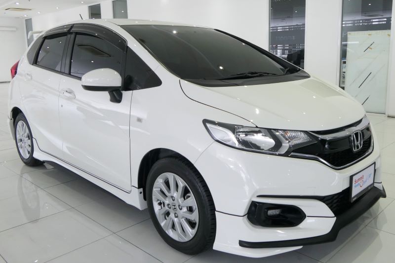 HONDA JAZZ 1.5 V+ AT 