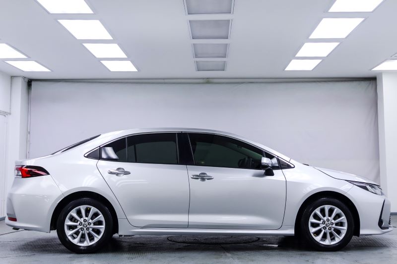 ALTIS 1.8 HYBRID HIGH 