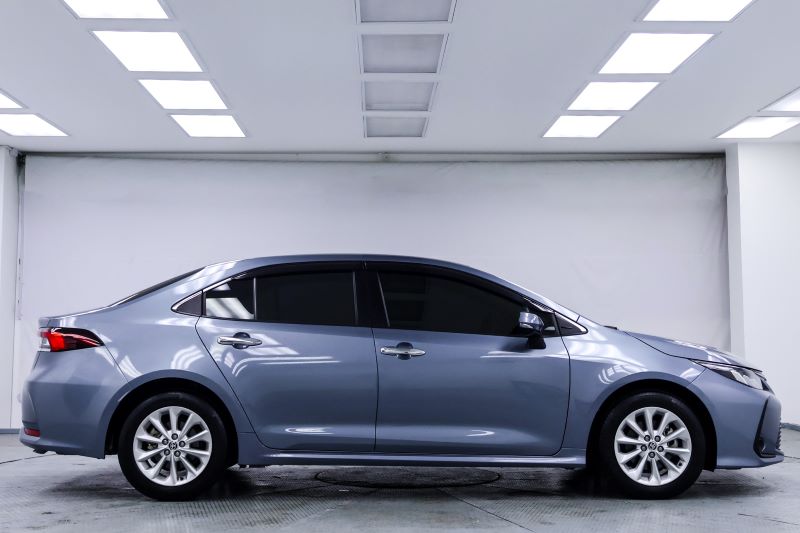 Altis 1.6 G
