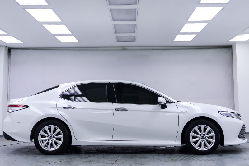 Hybrid 2.5 Premium Luxury