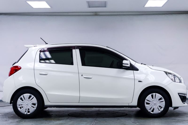 MITSUBISHI MIRAGE1.2 GLX 