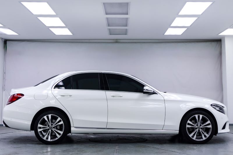 BENZ C220d Avantgarde - W205
