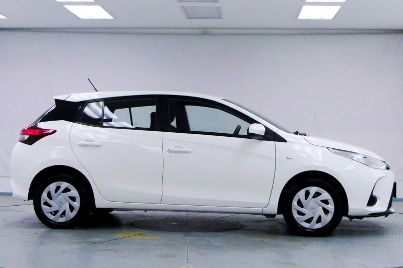 TOYOTA YARIS ECO1.2 Entry 