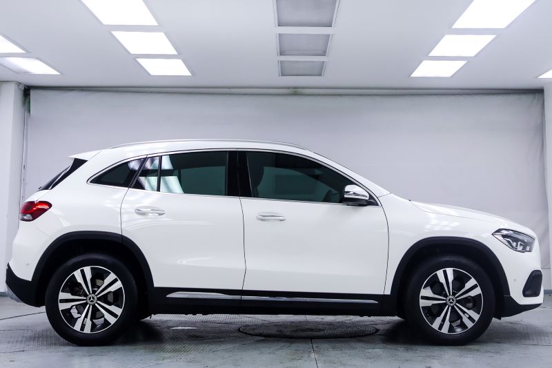BENZ GLA200 Progessive - W247