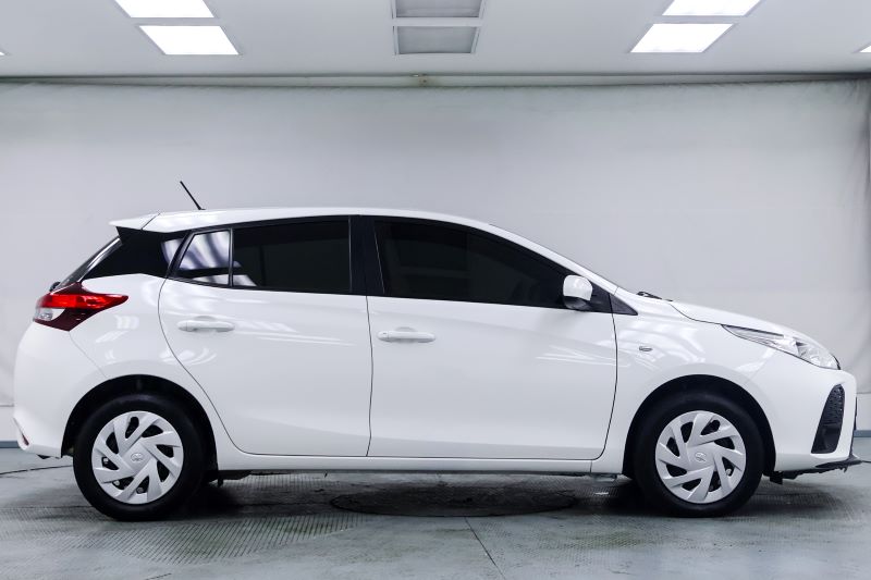 TOYOTA YARIS 1.2 Entry 