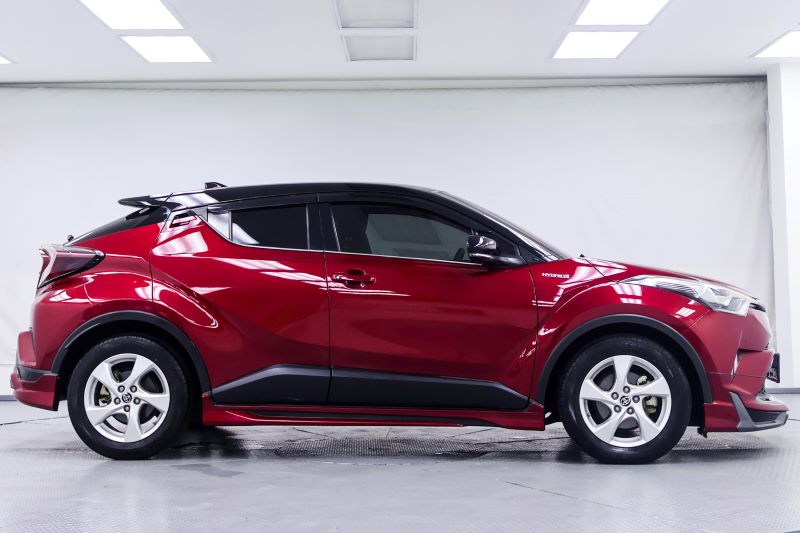 TOYOTA CH-R Hybrid1.8 MID 