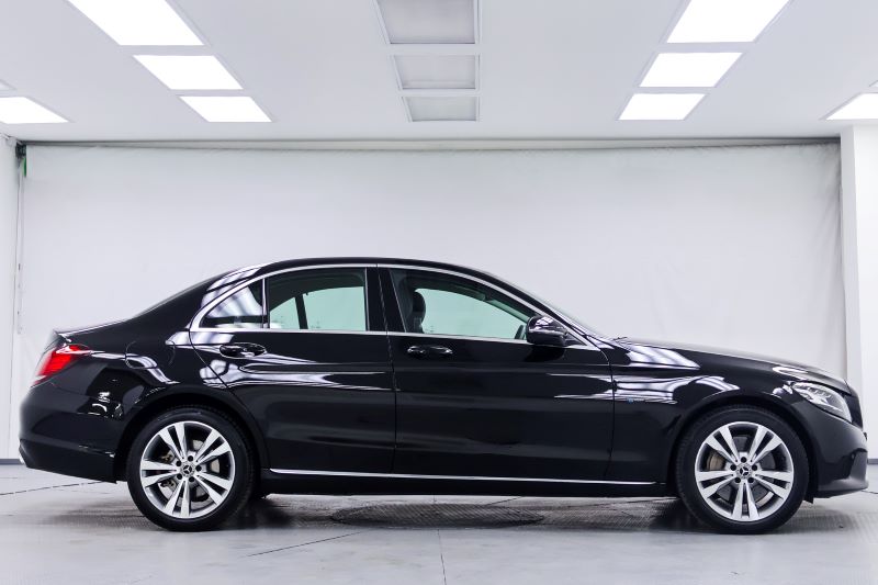 BENZ C300e AVANTGARDE-W205 