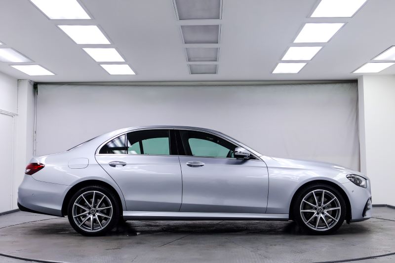 BENZ E300e AMG DYNAMIC - W213