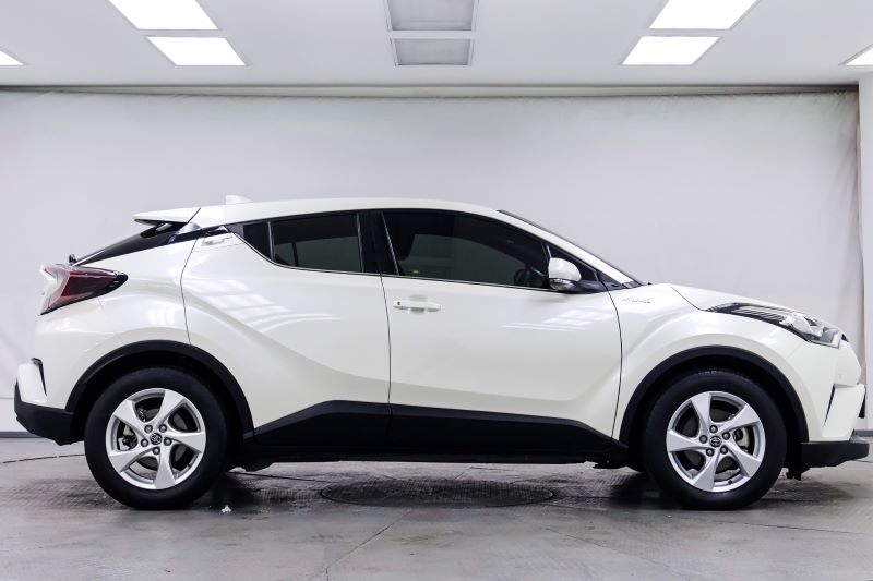 TOYOTA C-HR 1.8 Hybrid High 