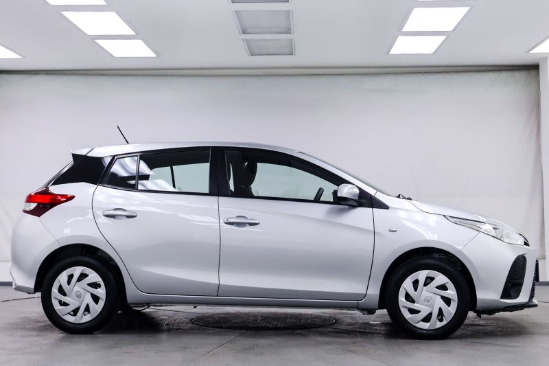 TOYOTA YARIS 1.2 ENTRY