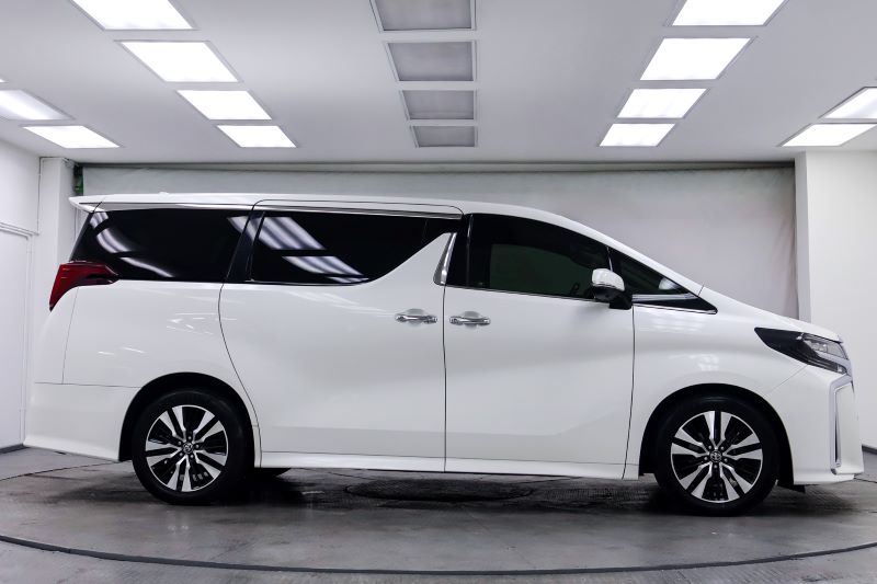 TOYOTA ALPHARD 2.5 SC Package 
