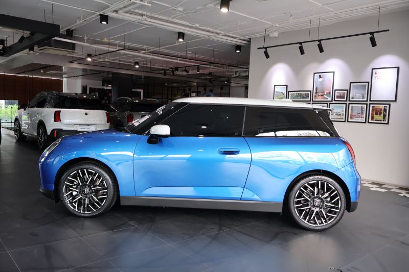 MINI Couper SE HihgTrim JO1