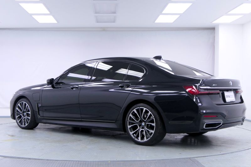 745Le xDrive M Sport G12