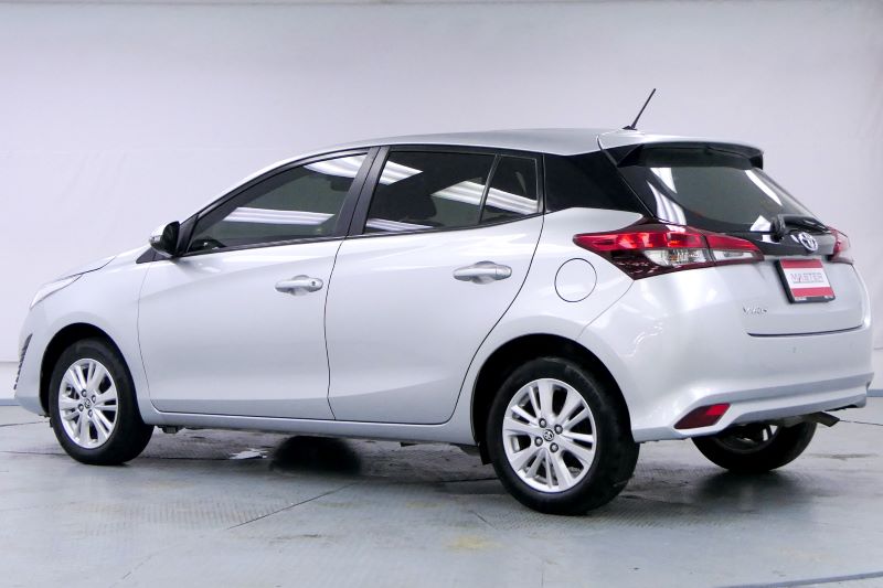 TOYOTA YARIS 1.2 E MNC