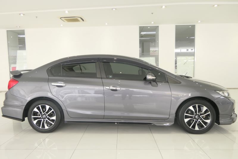 HONDA CIVIC 1.8 ES  SPORT