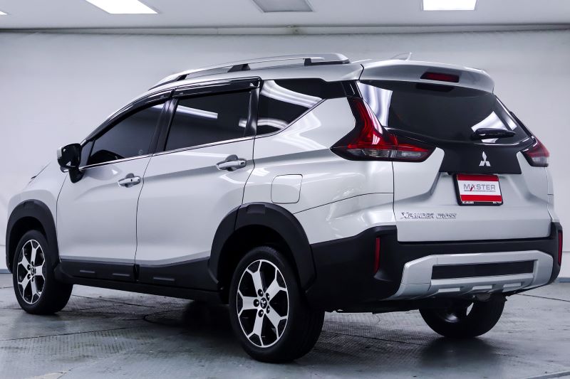 MITSUBISHI XPENDER CROSS1.5