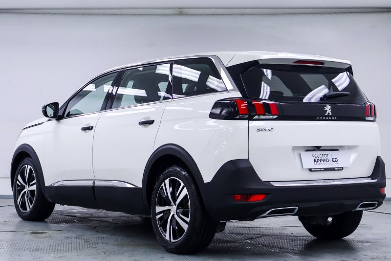 PEUGEOT 5008 ACTIVE