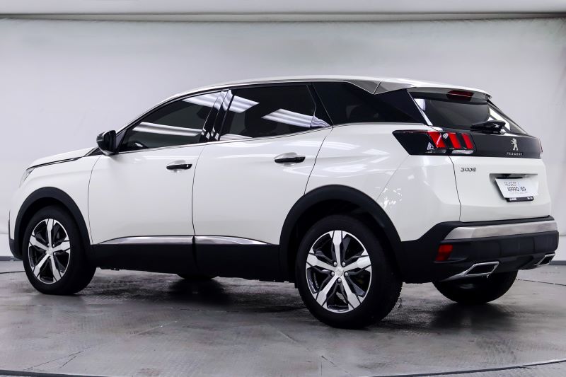 PEUGEOT 3008 Active