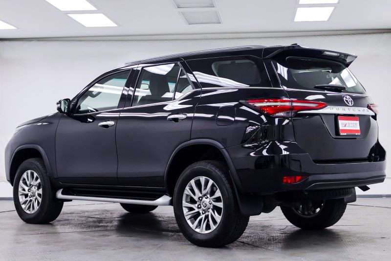 TOYOTA FORTUNER 2.4V 