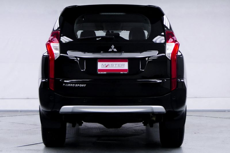 MITSUBISHI PAJERO SPORT 2.4 GT 