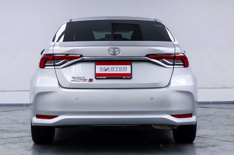 ALTIS 1.8 HYBRID HIGH 