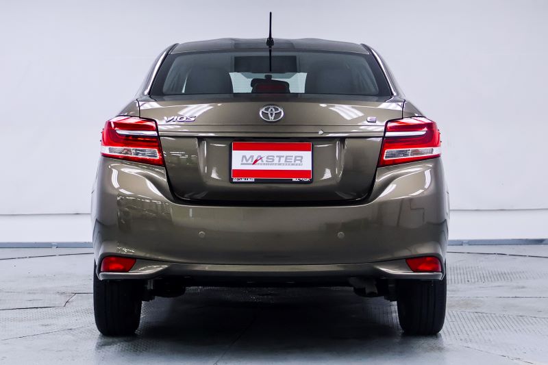 TOYOTA VIOS 1.5 E 
