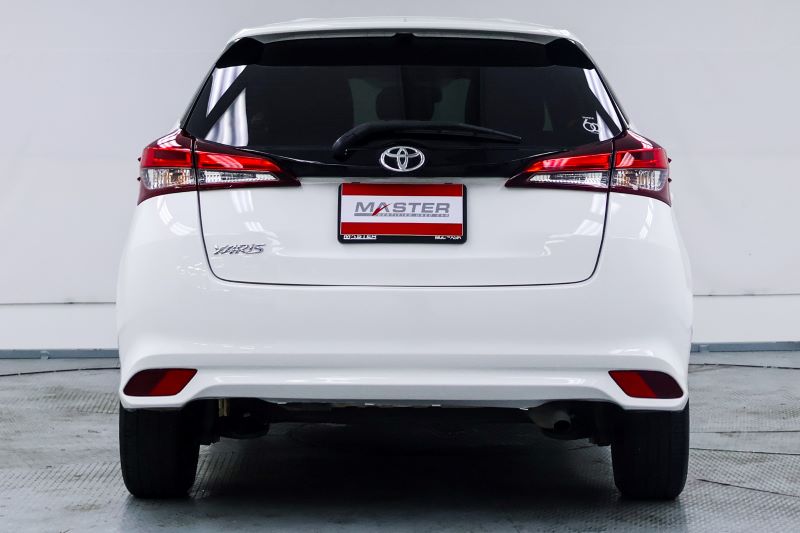 TOYOTA YARIS 1.2 Entry 