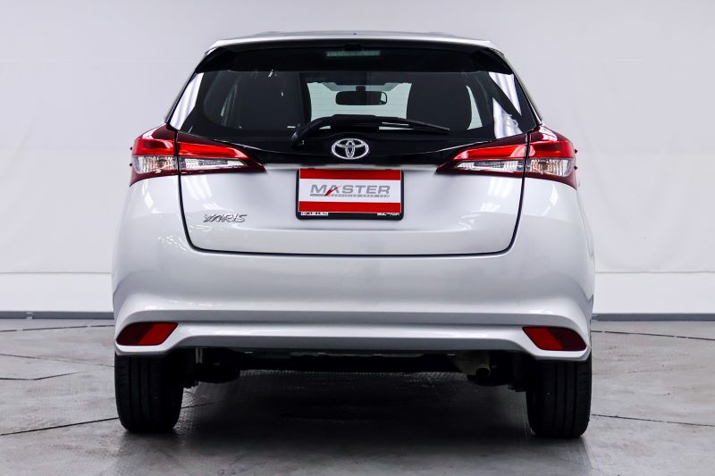 TOYOTA YARIS 1.2 ENTRY