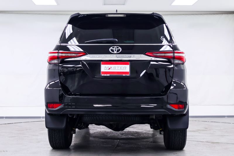 TOYOTA FORTUNER 2.4V 