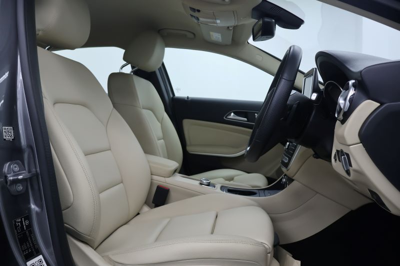 BENZ GLA200 Urban-W156