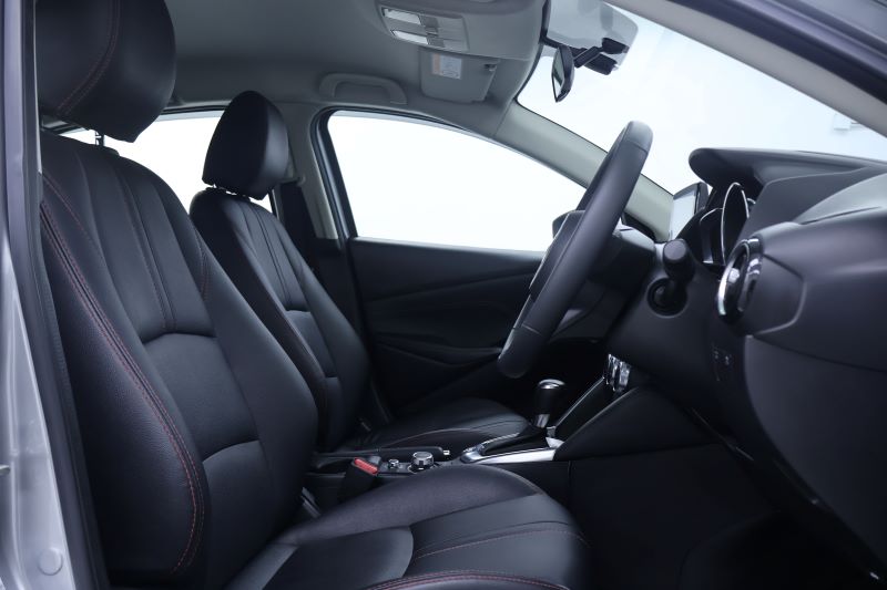 MAZDA 2 1.3 High Connect
