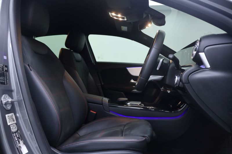 BENZ A200 AMG DYNAMIC - W177