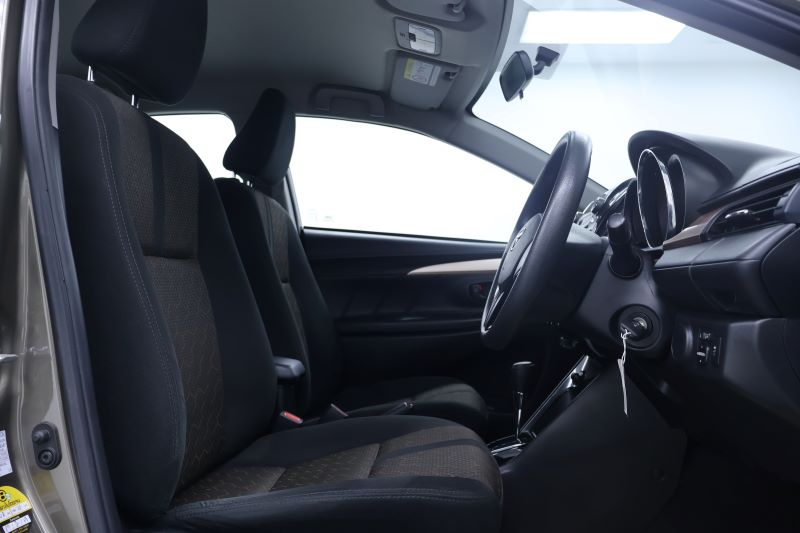 TOYOTA VIOS 1.5 E 