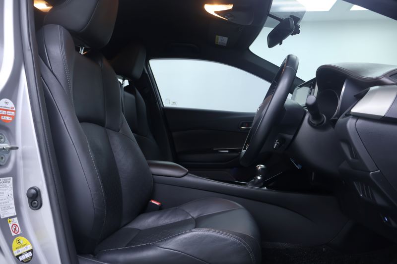 TOYOTA CHR 1.8 Hybrid MID 