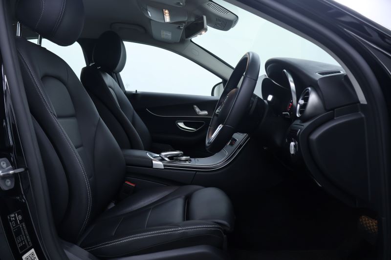 BENZ C220d Avantgarde - W205
