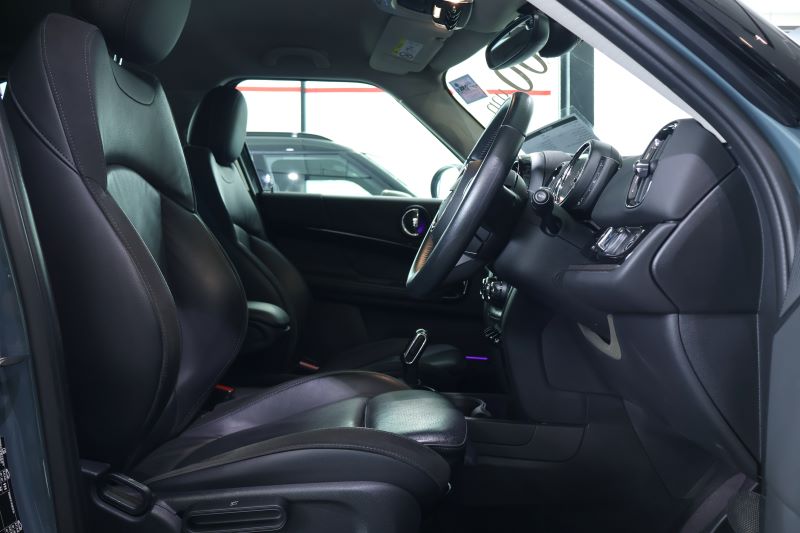 MINI Countryman Entry F60 LCI
