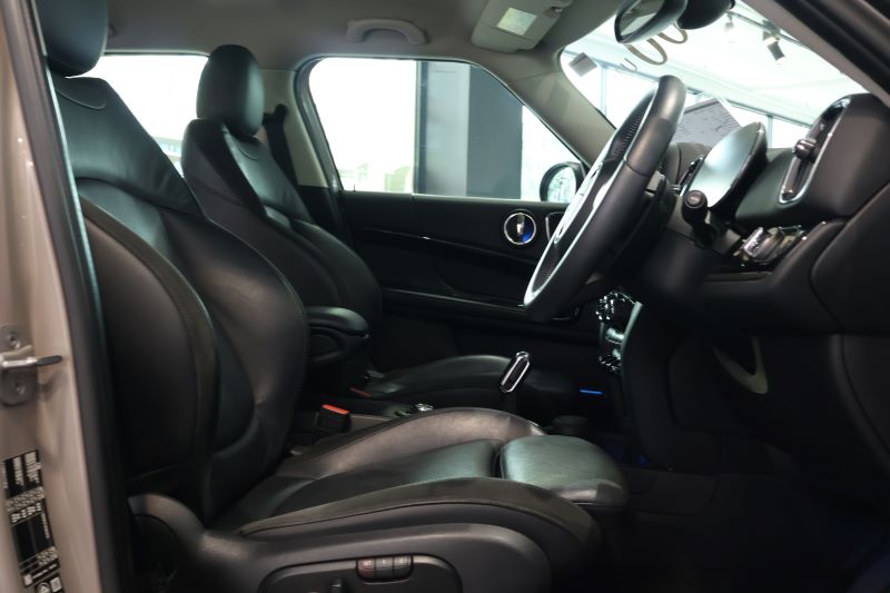 MINI Countryman HighTrim F60 LCI