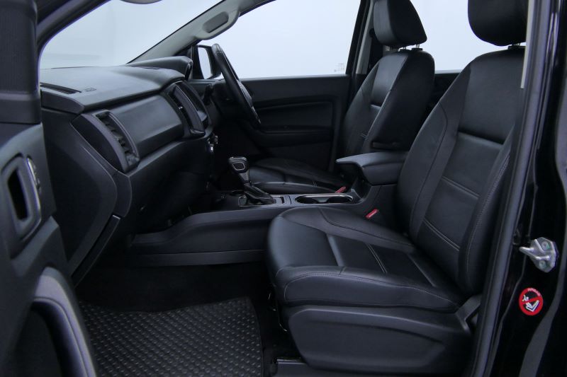 FORD EVEREST 2.0 TURBO TREND 2WD AT