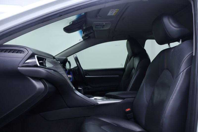 Hybrid 2.5 Premium Luxury