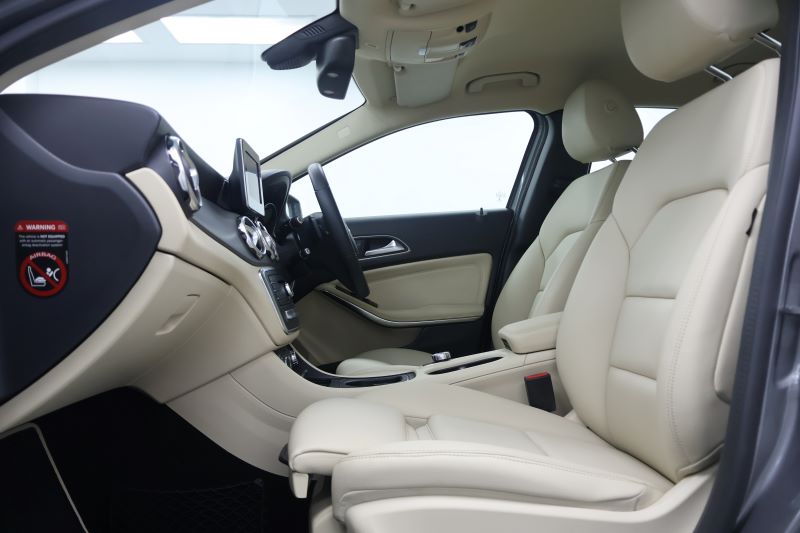 BENZ GLA200 Urban-W156