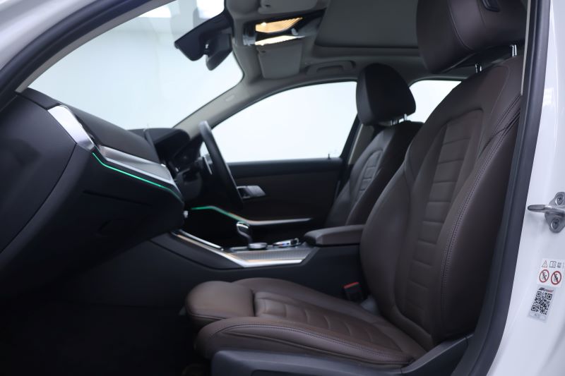 BMW 330Li M Sport - G28