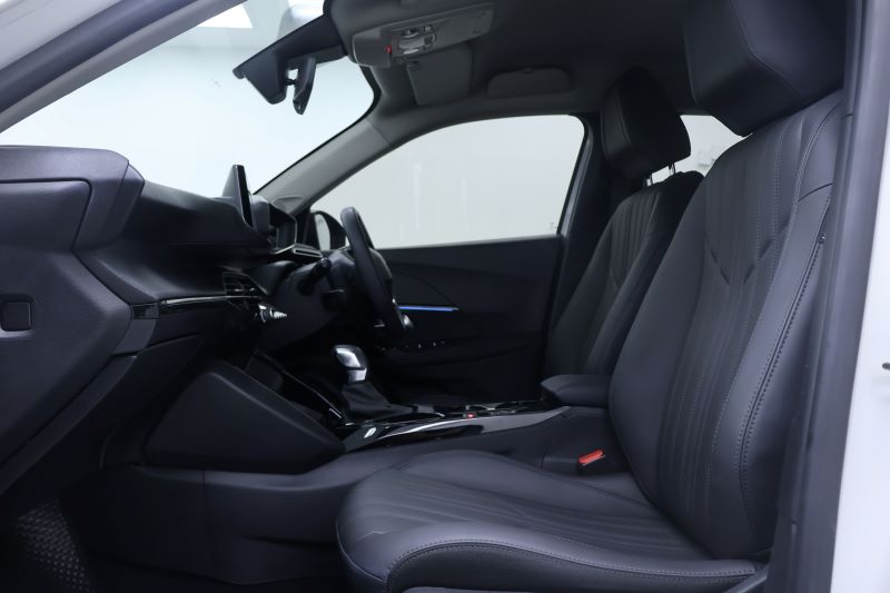 PEUGEOT 2008 1.2 TURBO