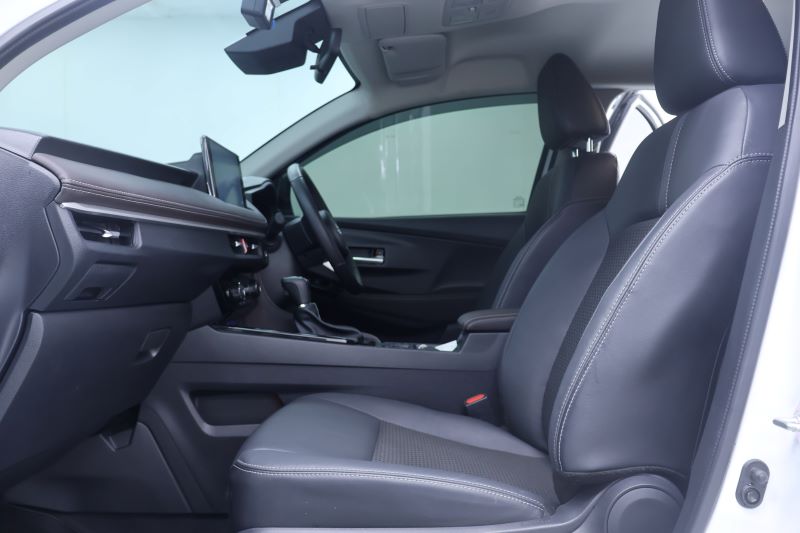 TOYOTA YARIS ATIV1.2 Premium CVT 