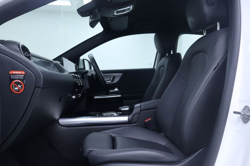 BENZ GLA200 Progessive - W247