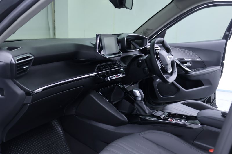 PEUGEOT 2008 ALLURE