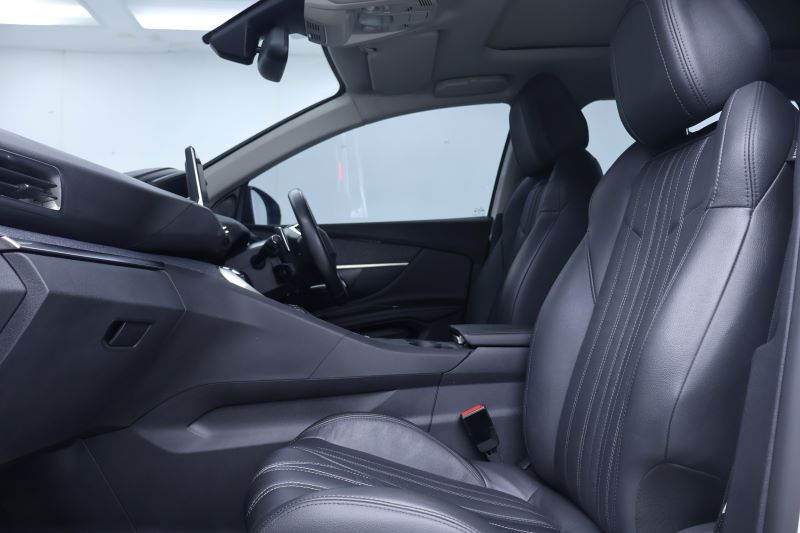 PEUGEOT 5008 Allure