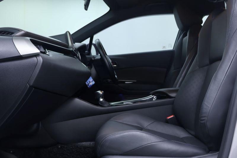 TOYOTA CHR 1.8 Hybrid MID 